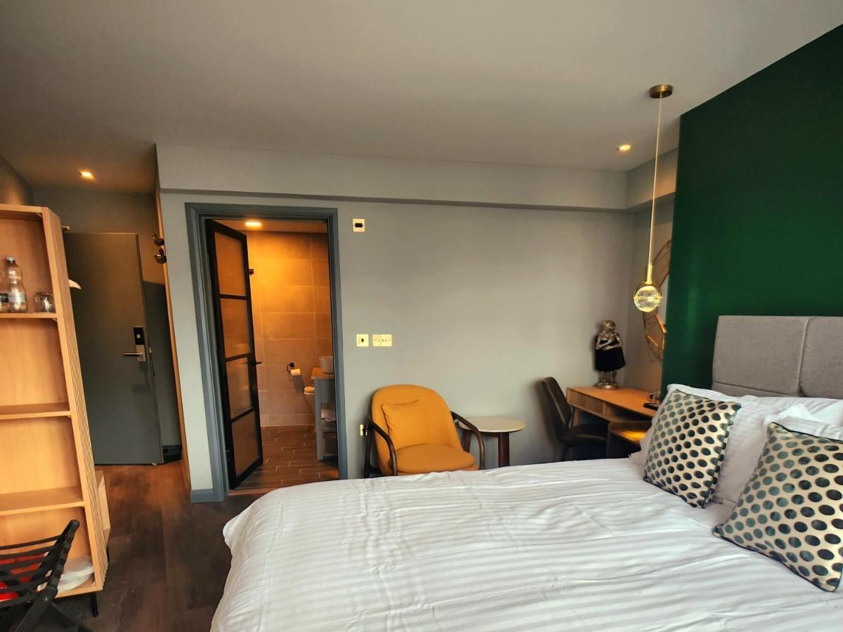 Pinnacle Suites Hotel Cowes  Extérieur photo