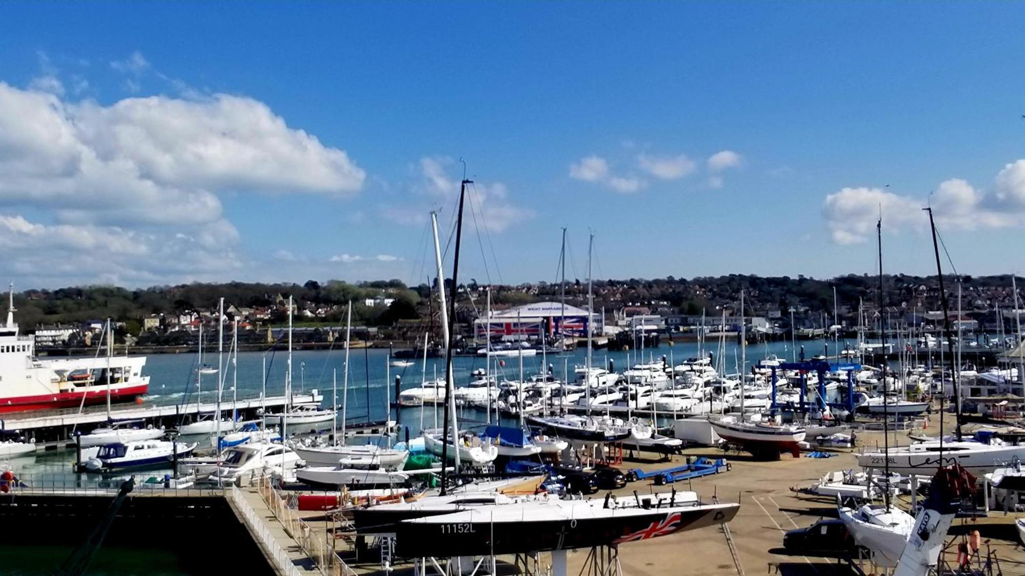 Pinnacle Suites Hotel Cowes  Extérieur photo