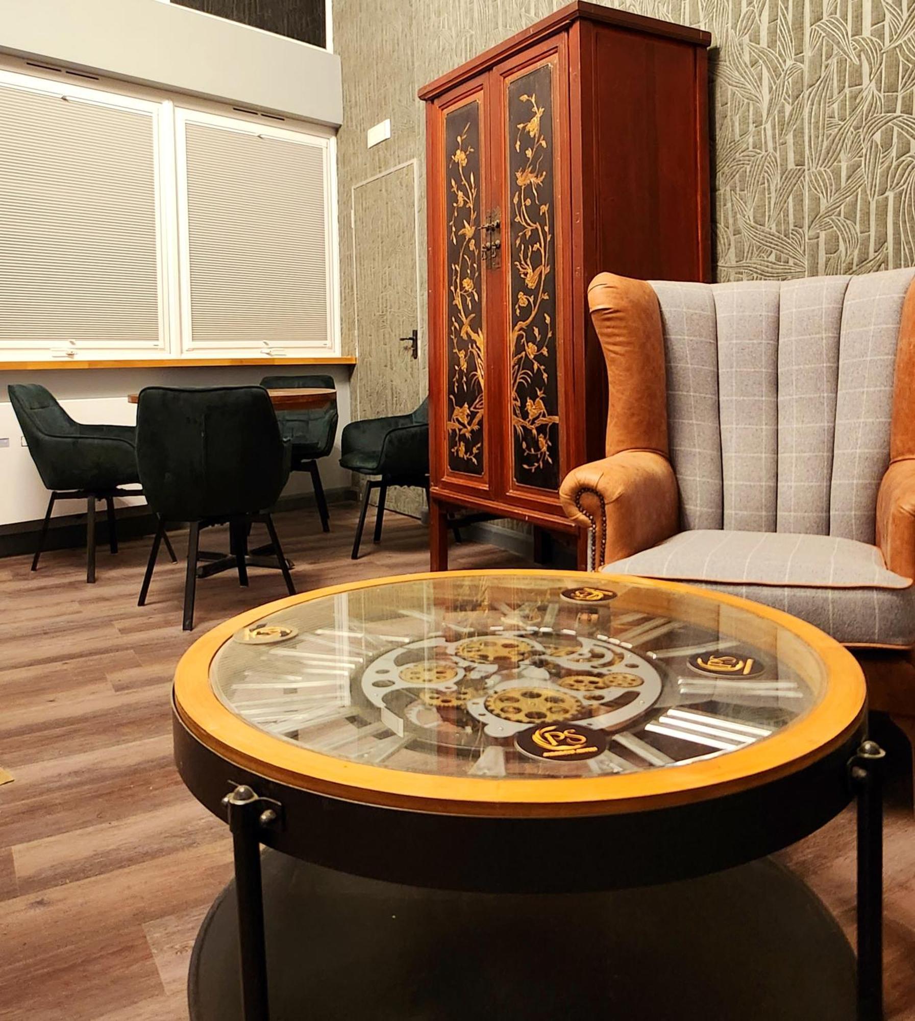 Pinnacle Suites Hotel Cowes  Extérieur photo