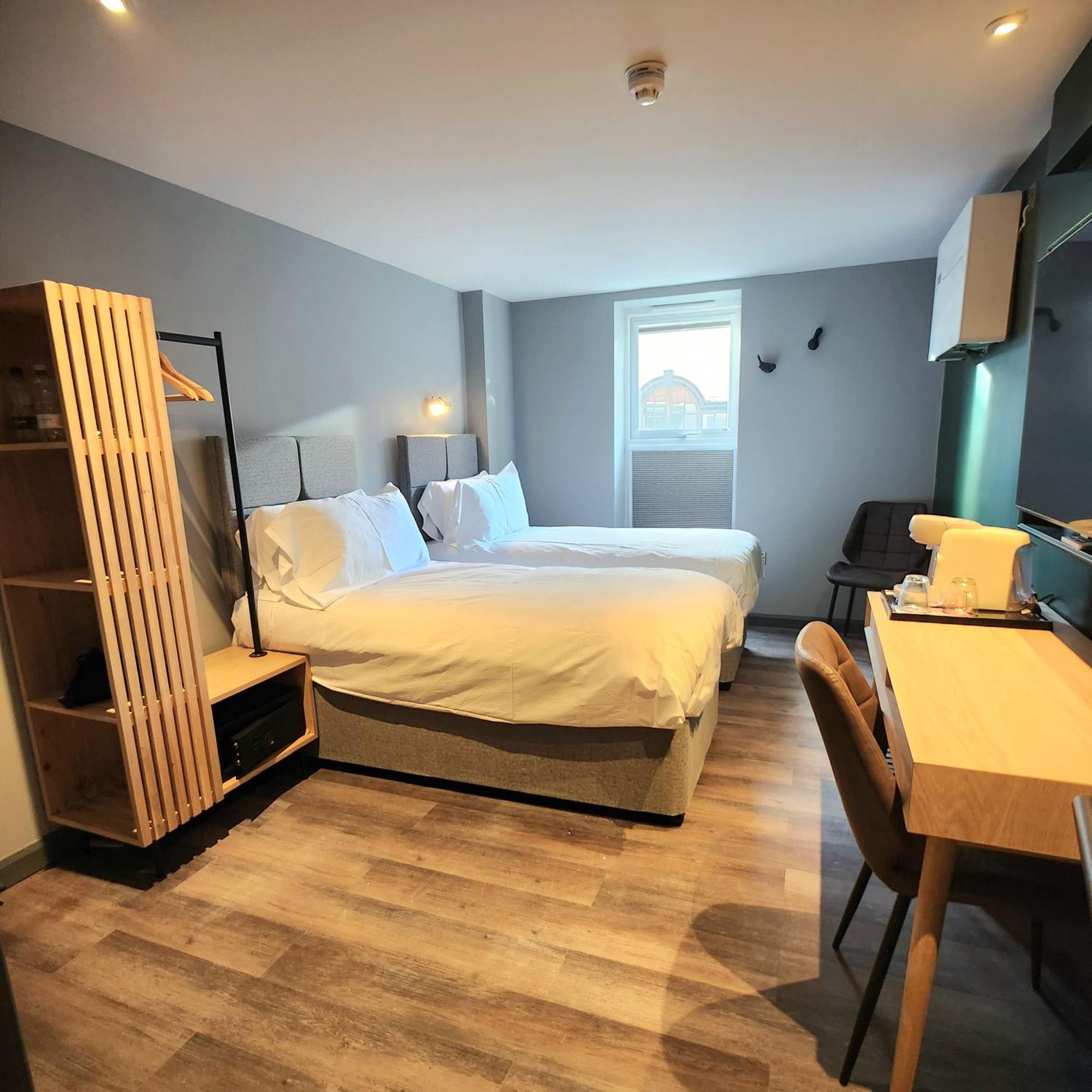 Pinnacle Suites Hotel Cowes  Extérieur photo