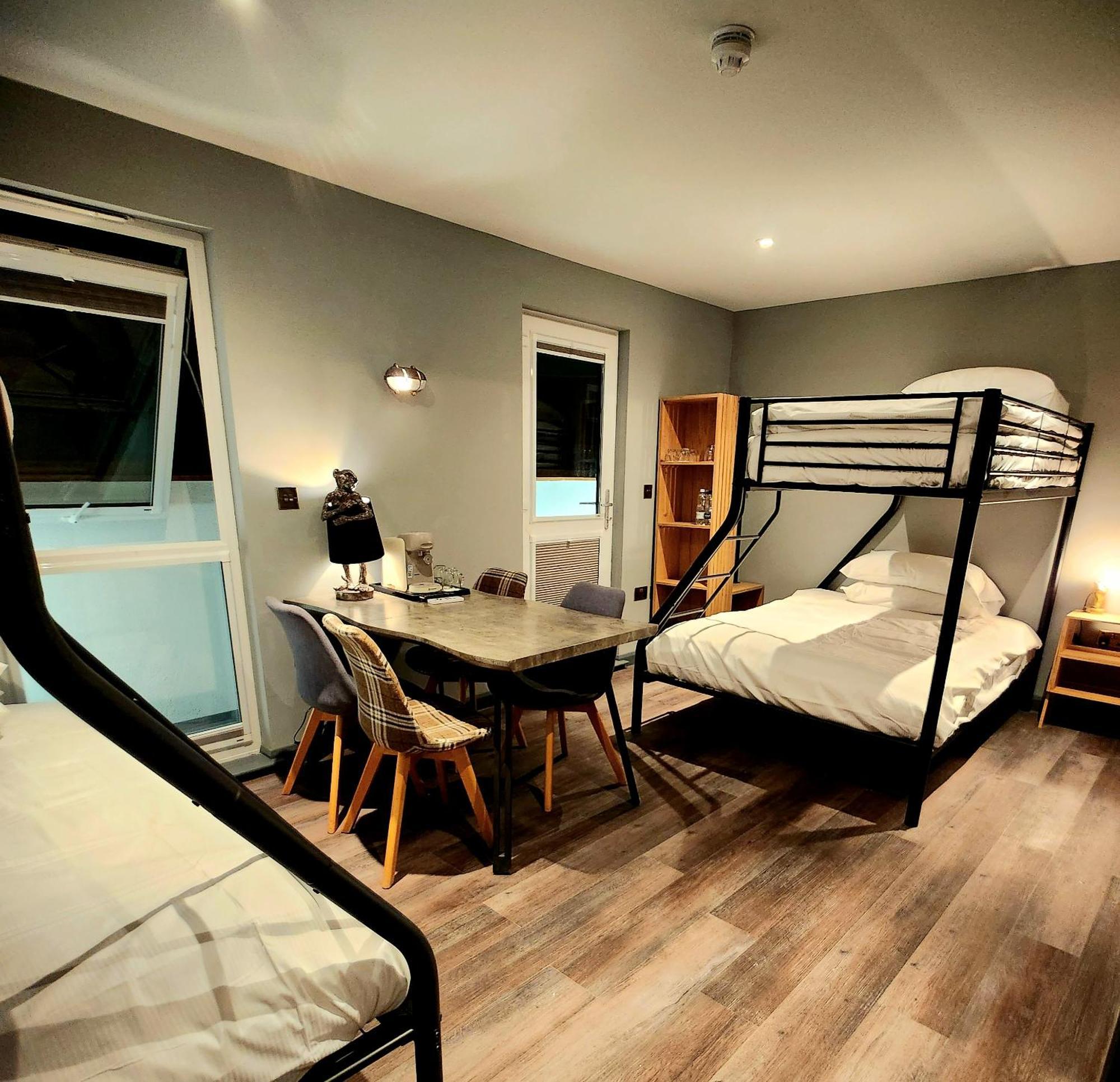 Pinnacle Suites Hotel Cowes  Extérieur photo
